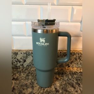 Stanley 40oz quencher color shale